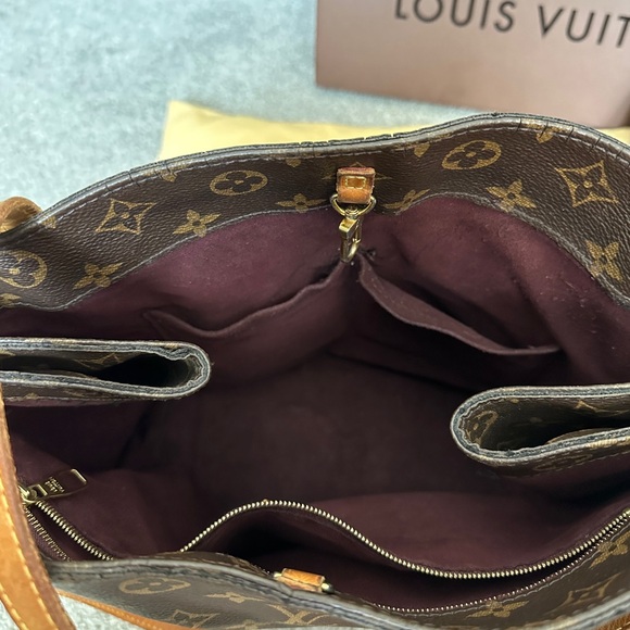 Authentic (receipt & paperwork included) Louis Vuitton "Voiltaire" handbag - Picture 4 of 14